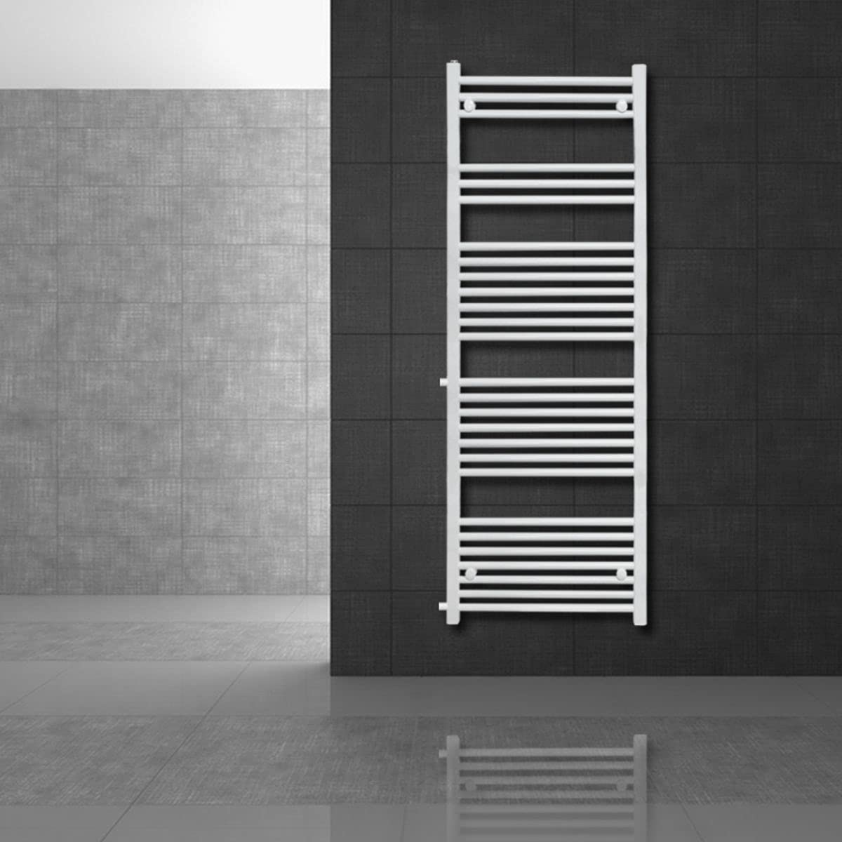 Sèche-serviettes mural blanc en acier installé dans une salle de bain contemporaine