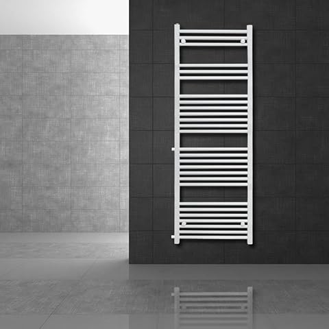 Sèche-serviettes mural blanc en acier installé dans une salle de bain contemporaine